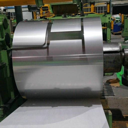 What should you consider when choosing a 304L stainless steel coil supplier?