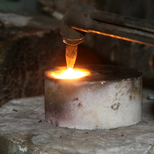 How does the melting point of stainless steel compare to other steels