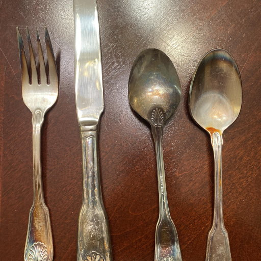 Can stainless steel jewelry rust or corrode?