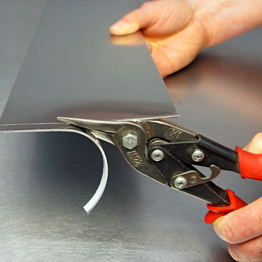 What Are the Different Techniques to Cut Through Stainless Steel?