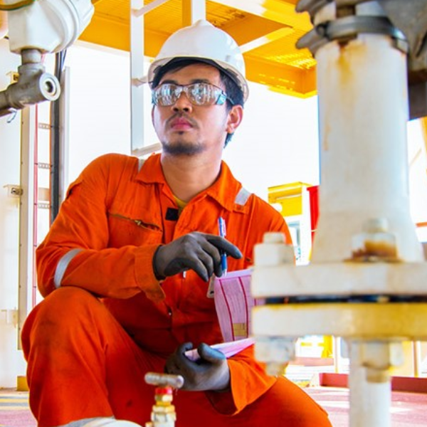 Ahmed R., Oil & Gas Technician