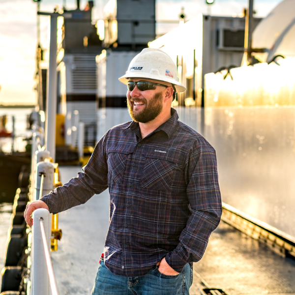 Mark T., Marine Contractor