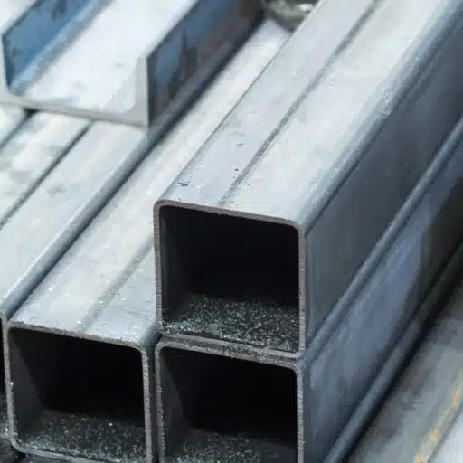 Carbon Steels vs Stainless Steels: What's the Difference?