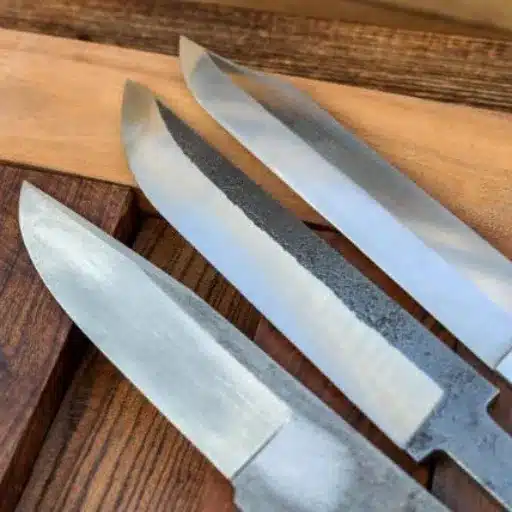 Nitro-V vs S35VN: Knife Steel Edge Retention Comparison